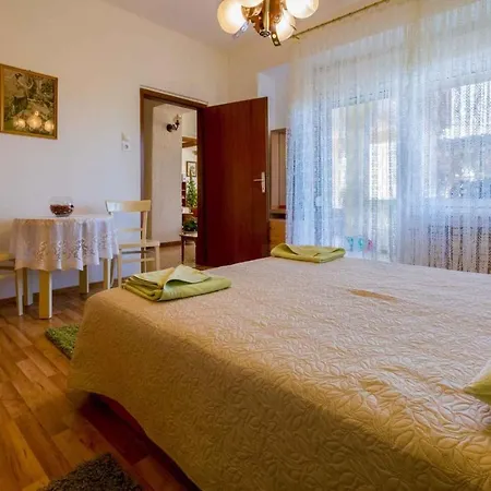 In Crikvenica 14049 Apartment