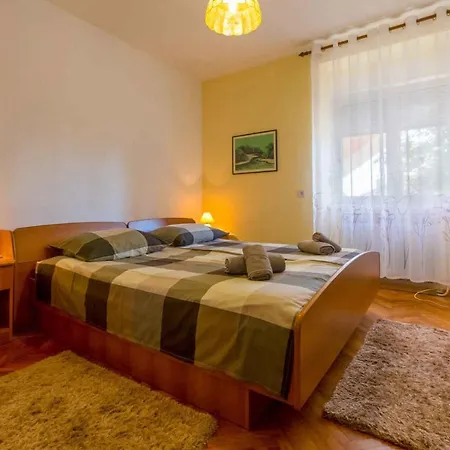 Apartment In Crikvenica 14049