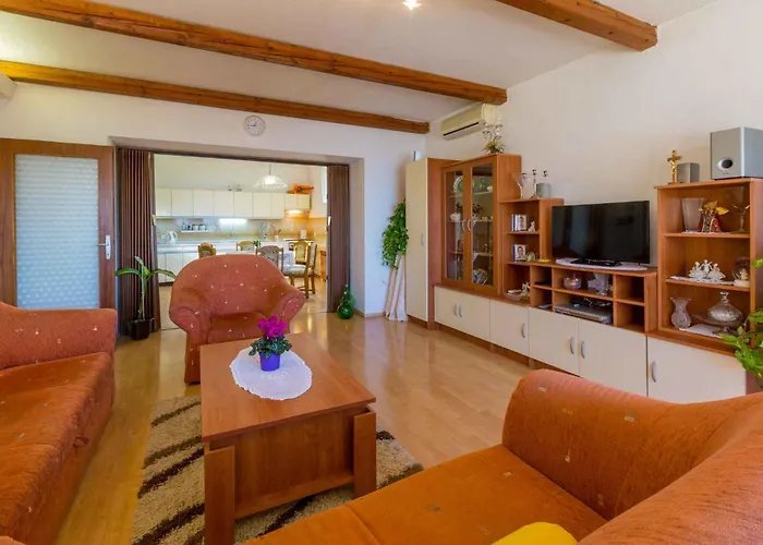 Appartement In 14049